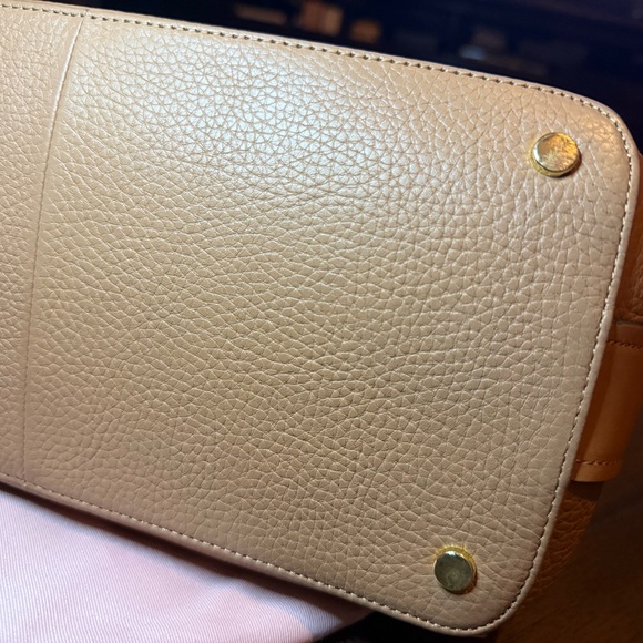 🔥 Fire Sale 🔥
RADLEY LONDON Medium Zip-Top Shoulder Bag w/Tag, Duster & Wallet - Picture 14 of 16